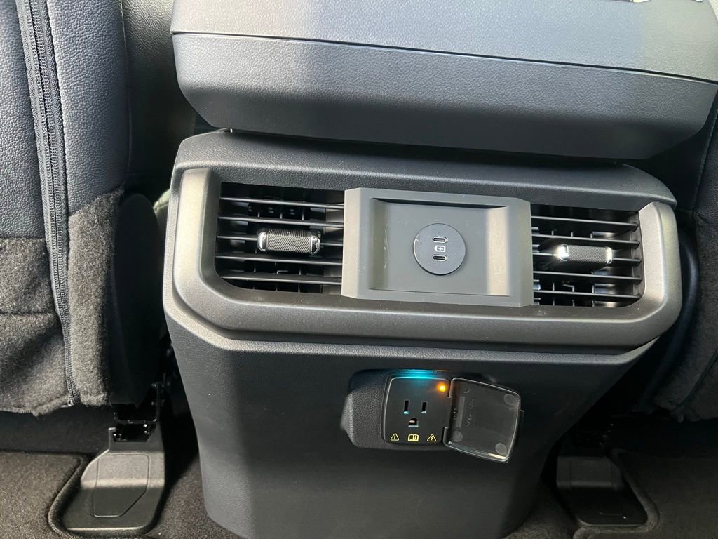 New 2025 Ford F150 Lariat w/ Equipment Group 501A Mid image 18