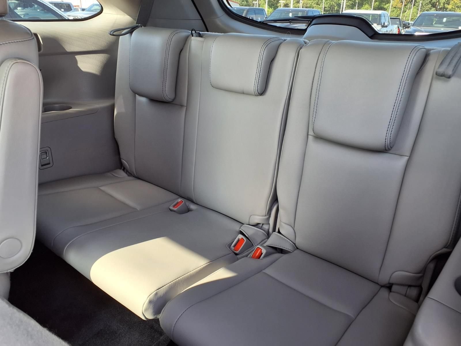 Certified 2017 Toyota Highlander XLE FWD image 19
