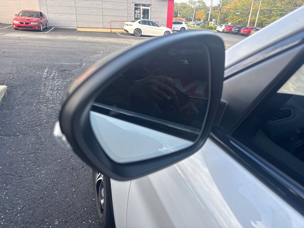 Used 2024 Alfa Romeo Stelvio Veloce AWD/4WD image 19