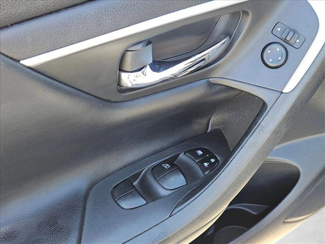 Used 2017 Nissan Altima 2.5 SV image 11