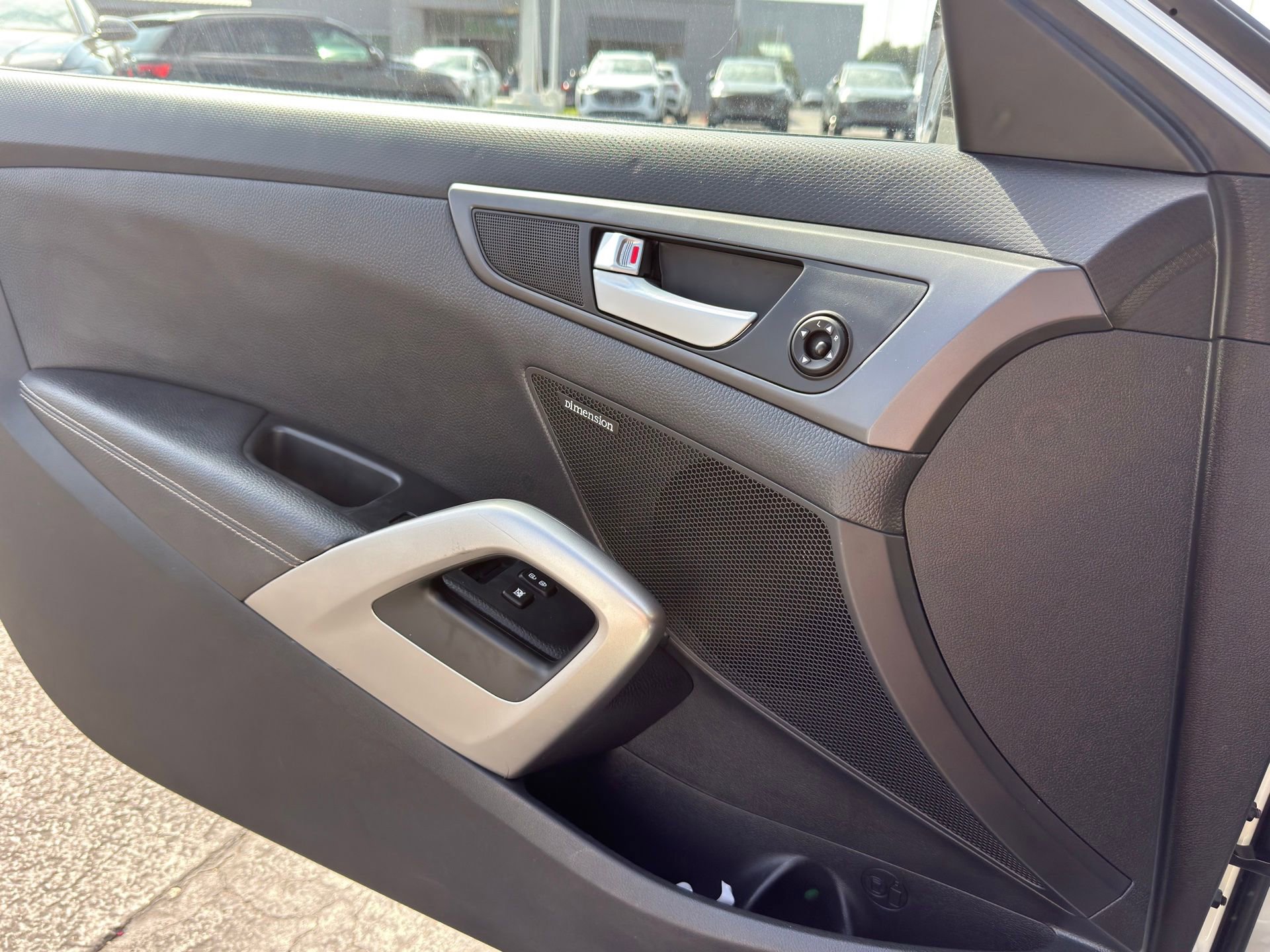 Used 2015 Hyundai Veloster Turbo w/ Option Group 04 FWD image 23