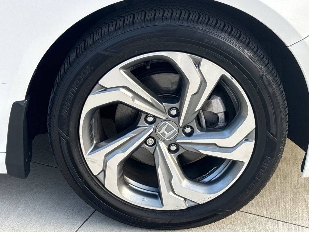Used 2019 Honda Accord EX-L image 11