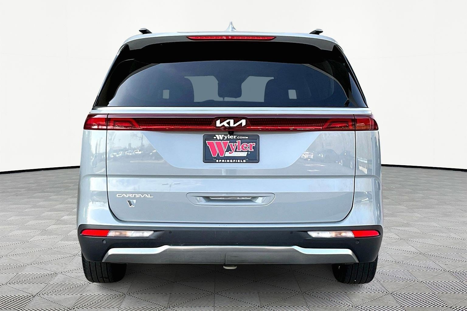 Used 2024 Kia Carnival SX image 5