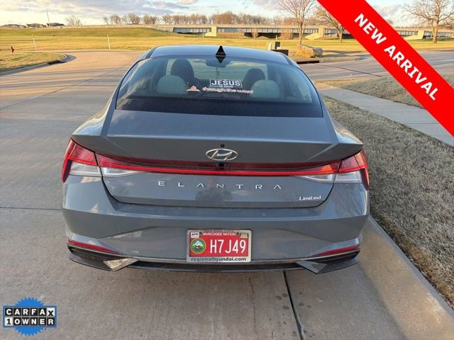Used 2021 Hyundai Elantra Limited image 4