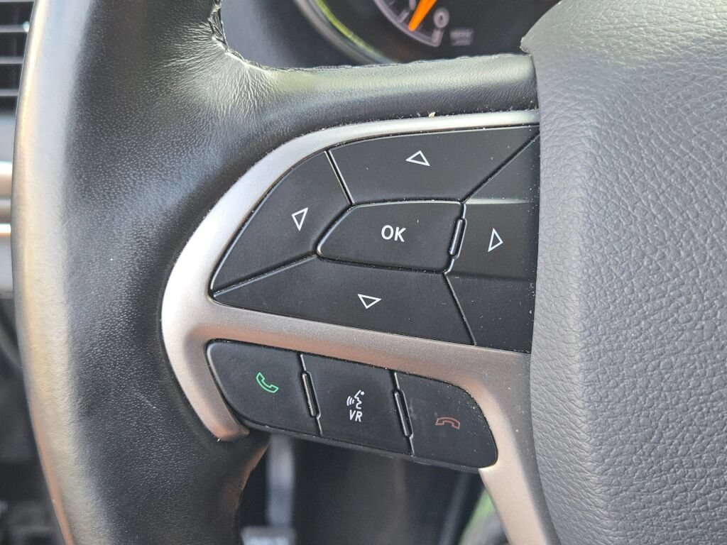 Used 2019 Jeep Grand Cherokee Limited AWD/4WD image 35