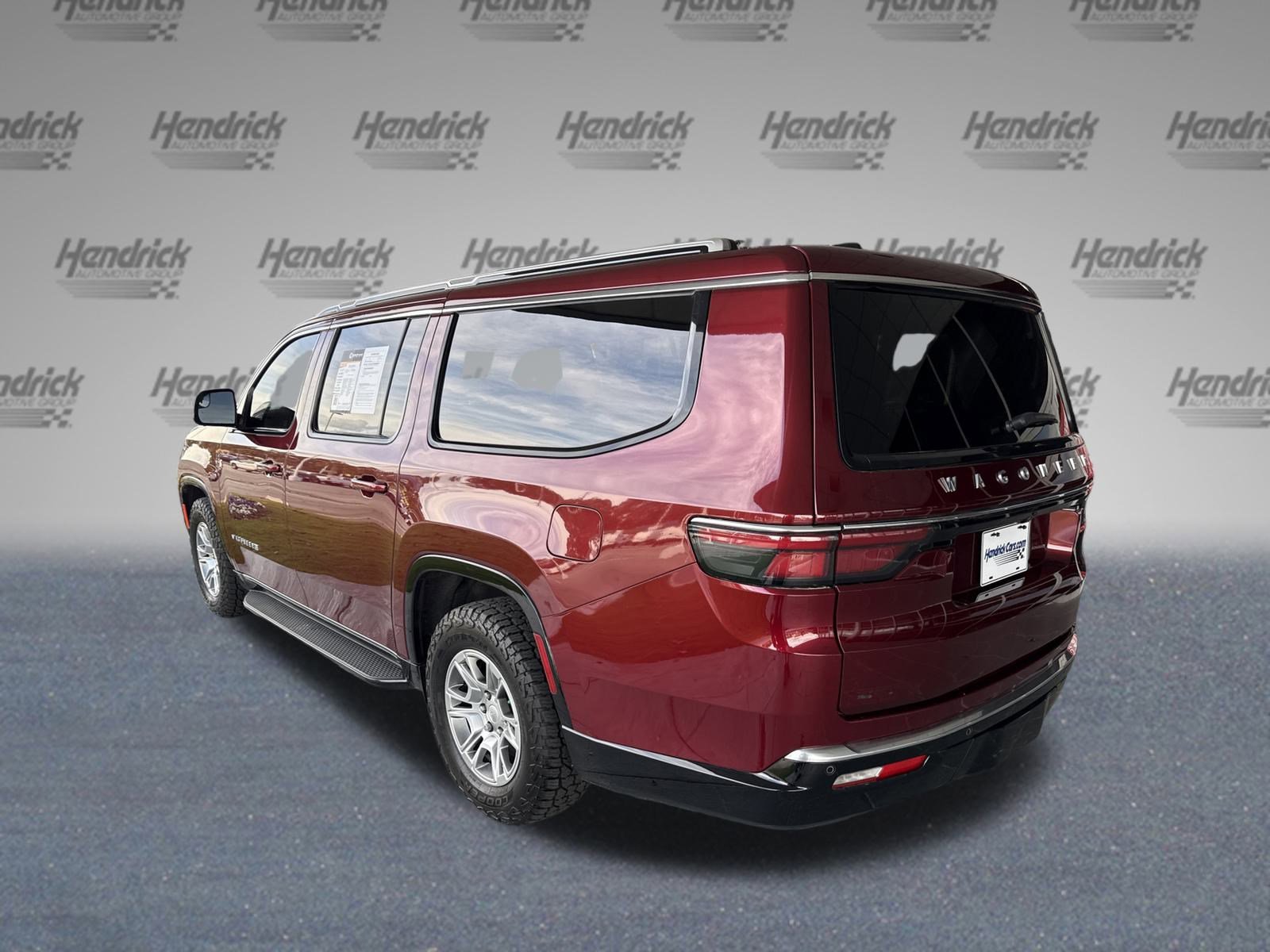 Used 2024 Jeep Wagoneer L image 7