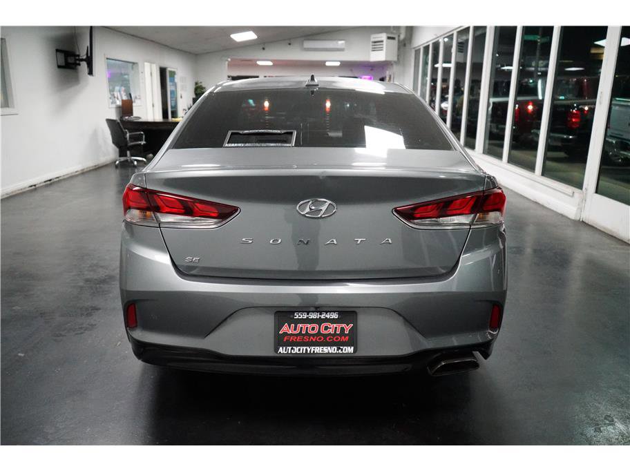 Used 2018 Hyundai Sonata SE w/ Cargo Package image 6
