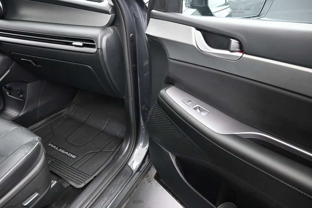Used 2025 Hyundai Palisade SEL FWD image 18