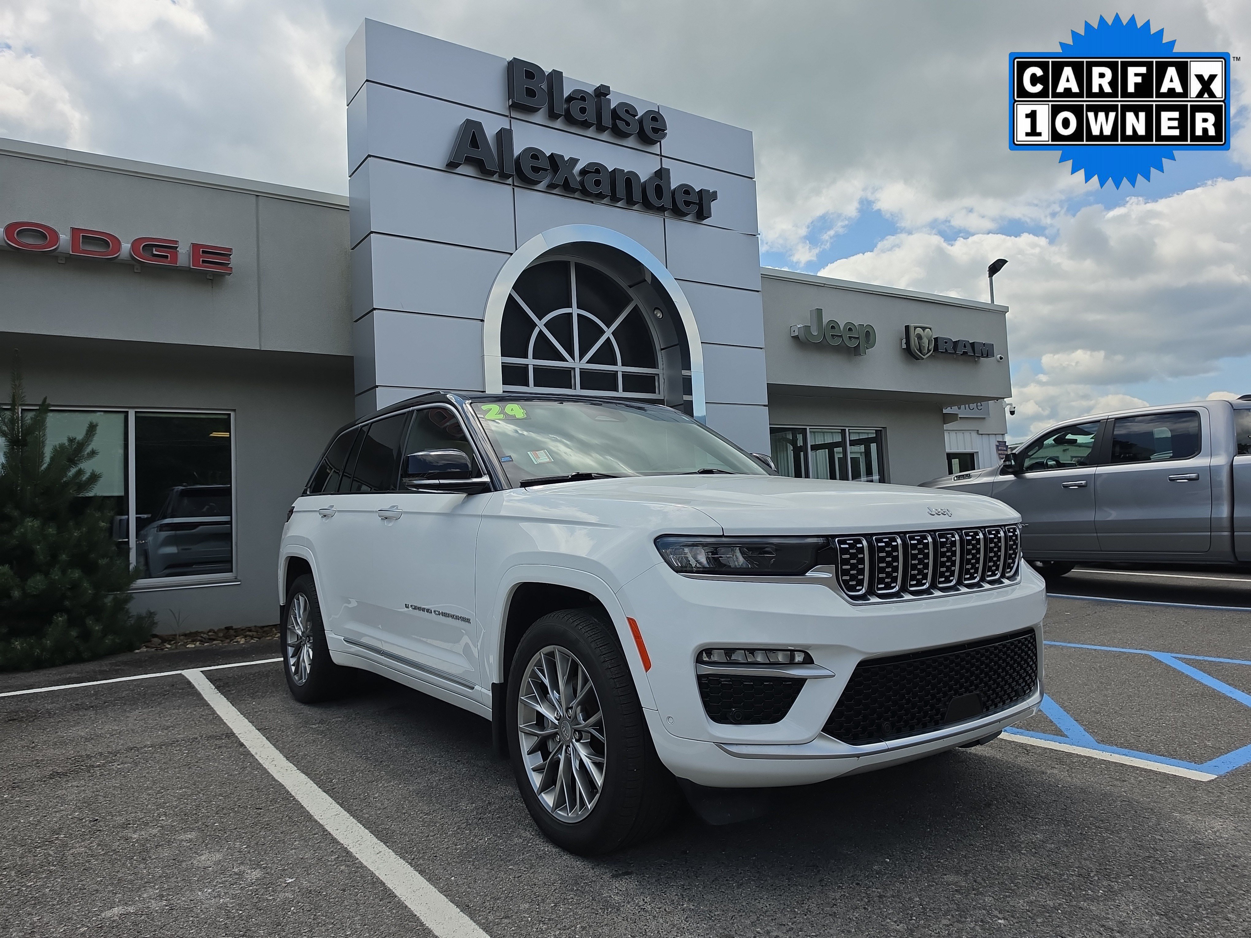 Used 2024 Jeep Grand Cherokee Summit w/ Adv Protech Group IV