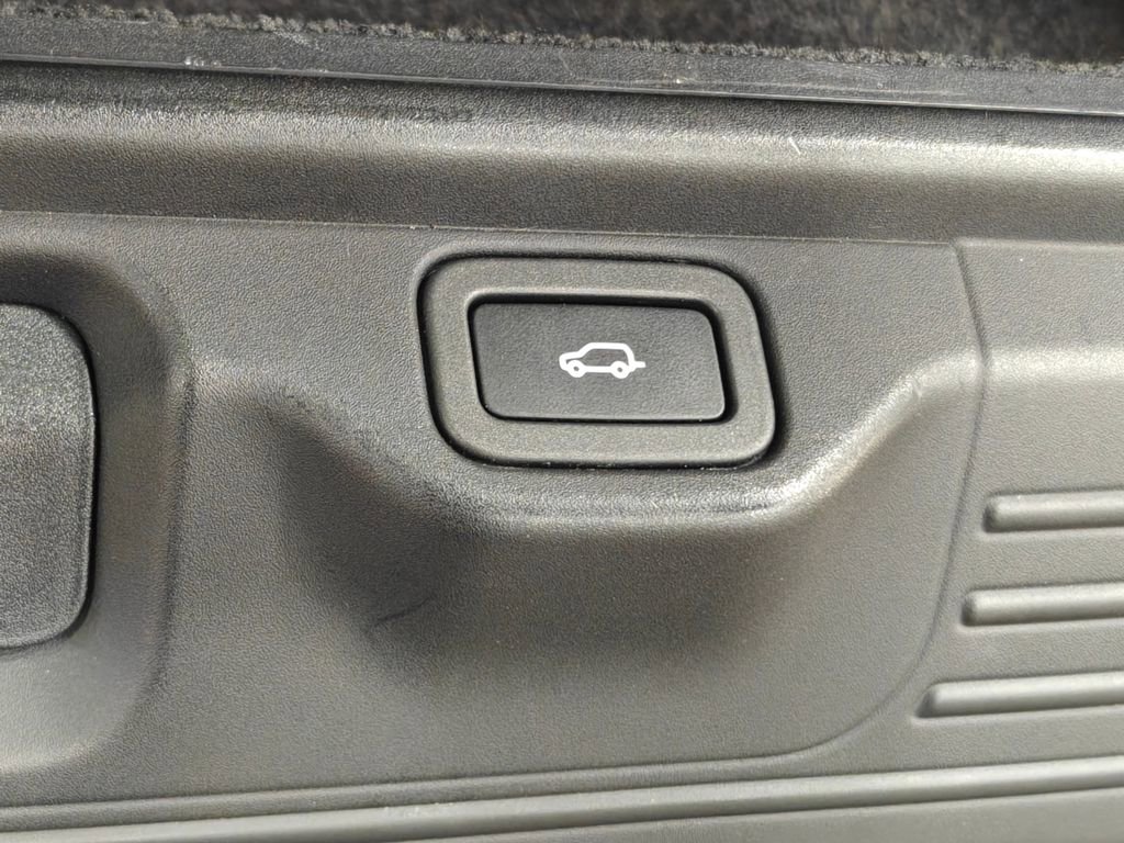 Used 2017 Land Rover Range Rover Supercharged image 39