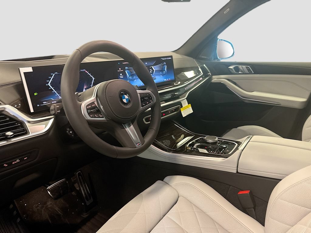 New 2026 BMW X5 xDrive40i w/ M Sport Package AWD/4WD image 9