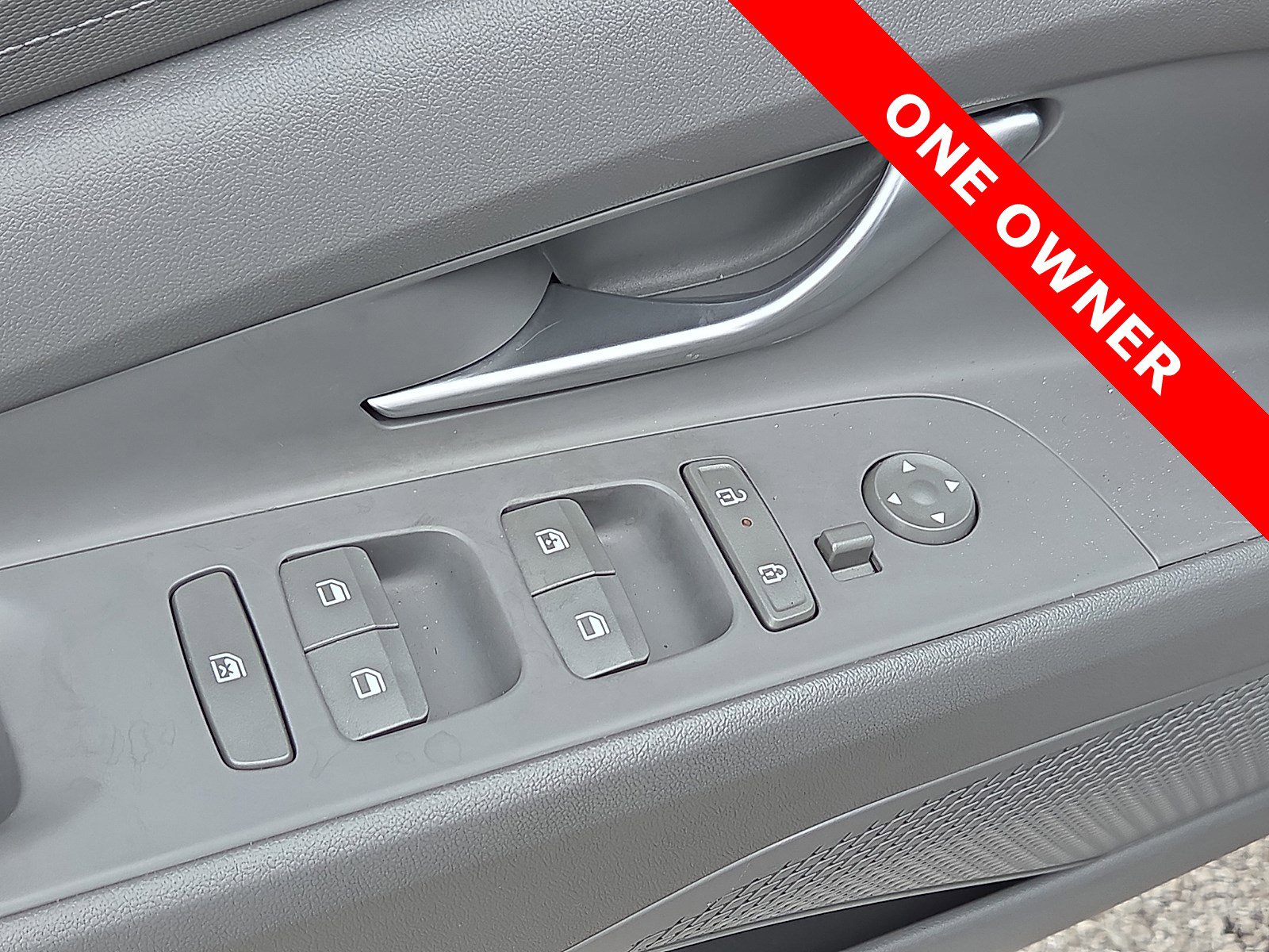 Used 2024 Hyundai Elantra SEL image 13