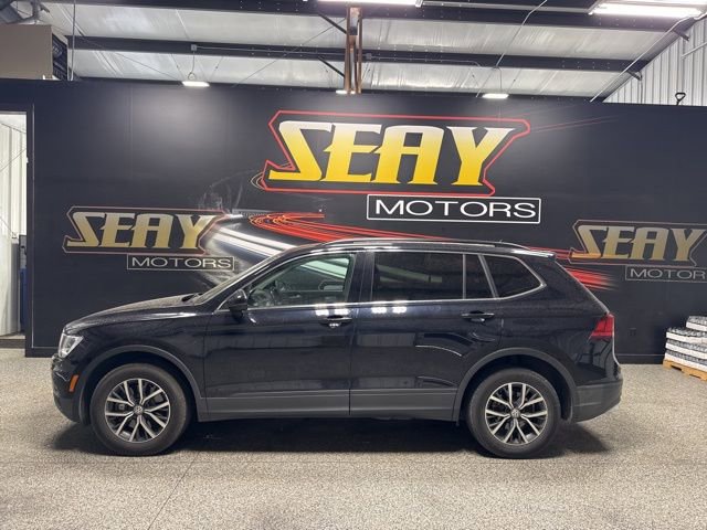 Used 2019 Volkswagen Tiguan SE FWD image 2