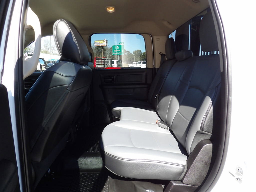 Used 2020 RAM 5500 Tradesman RWD image 30