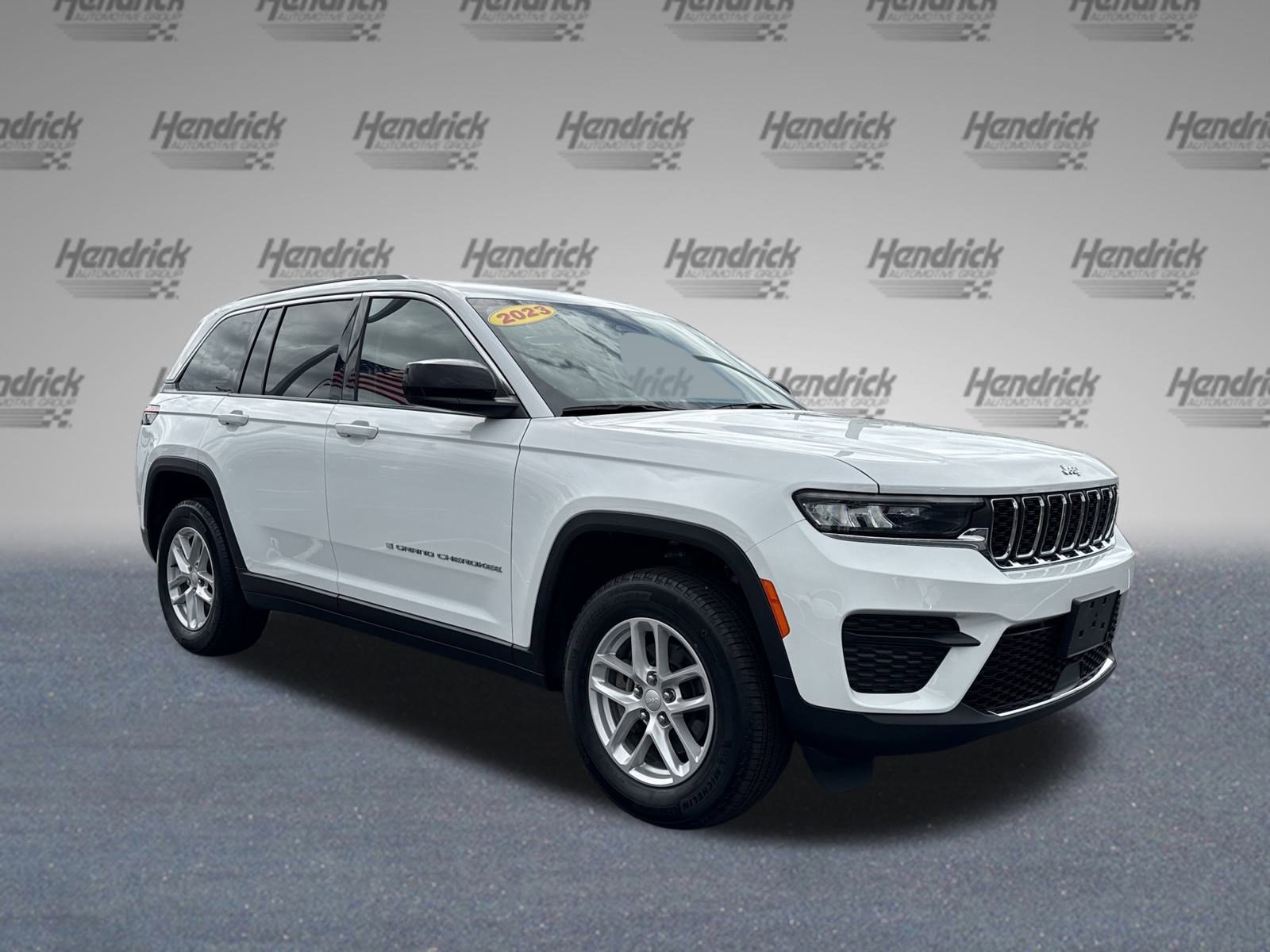 Used 2023 Jeep Grand Cherokee Laredo X w/ Luxury Tech Group I image 2