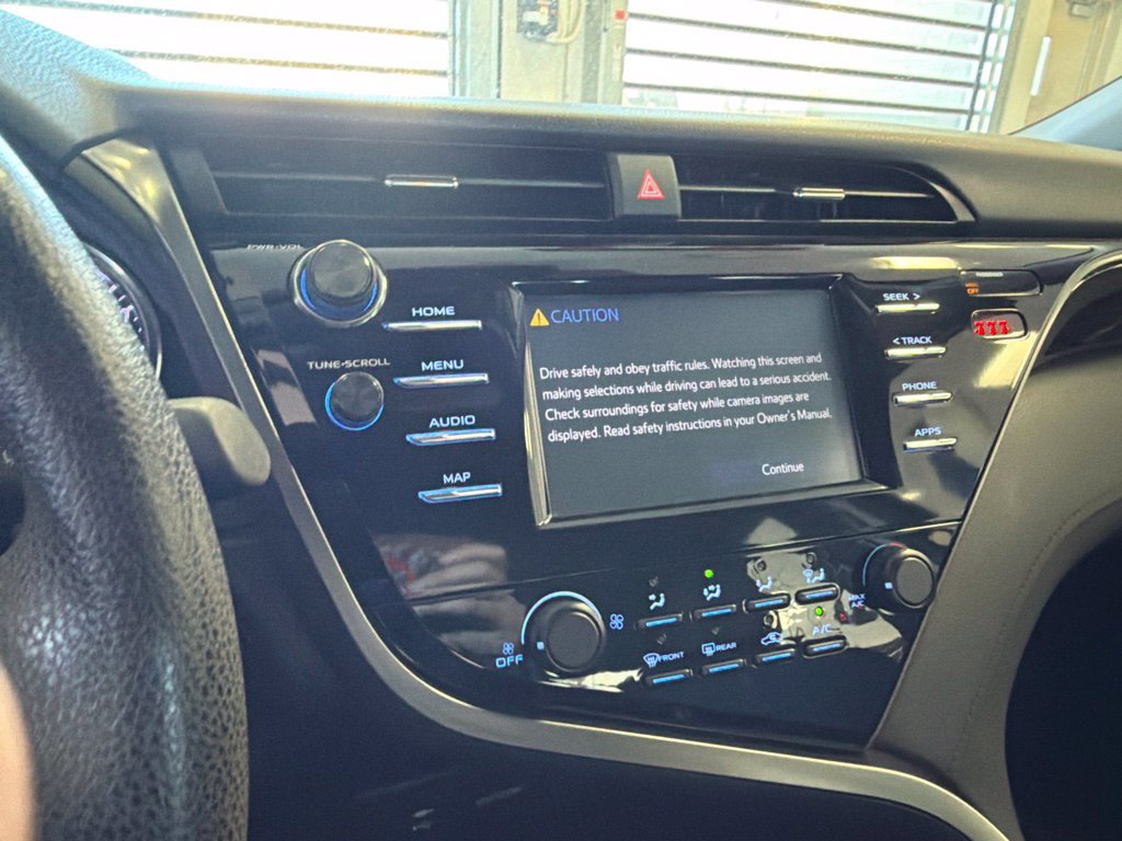 Used 2019 Toyota Camry LE FWD image 4
