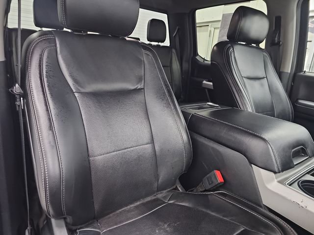 Used 2019 Ford F350 Lariat w/ Chrome Package image 29