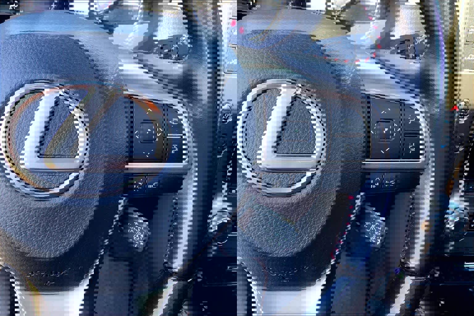 Used 2021 Lexus GX 460 Premium w/ Premium Package image 25