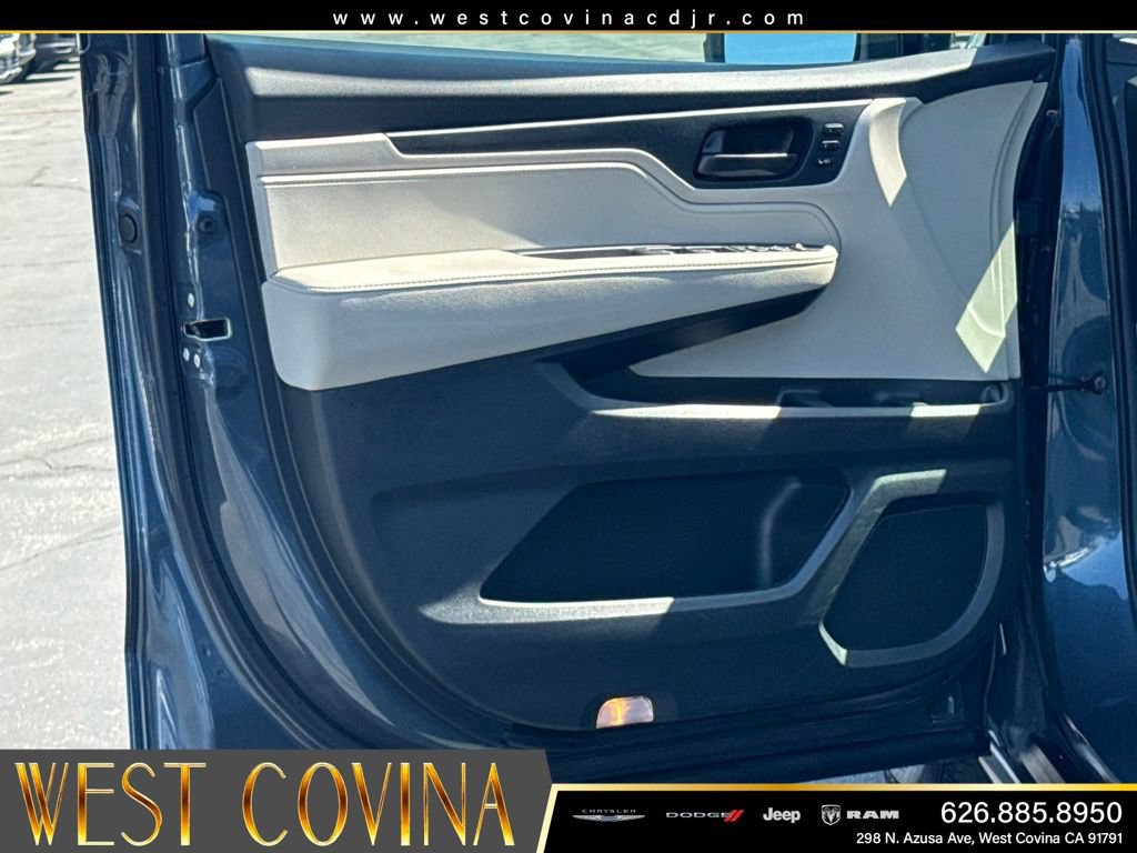 Used 2025 Honda Odyssey EX-L image 19