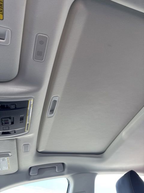 Used 2024 Lexus ES 300h w/ Premium Package image 18