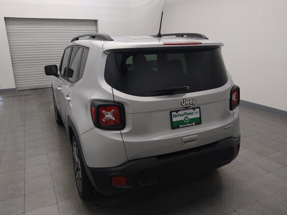 Used 2020 Jeep Renegade Latitude w/ Popular Equipment Group FWD image 6
