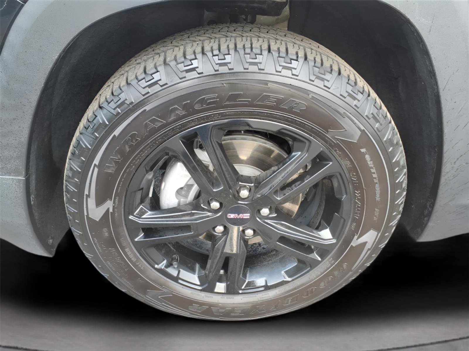 Used 2024 GMC Terrain AT4 image 11