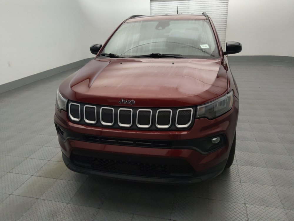 Used 2022 Jeep Compass Latitude FWD image 15