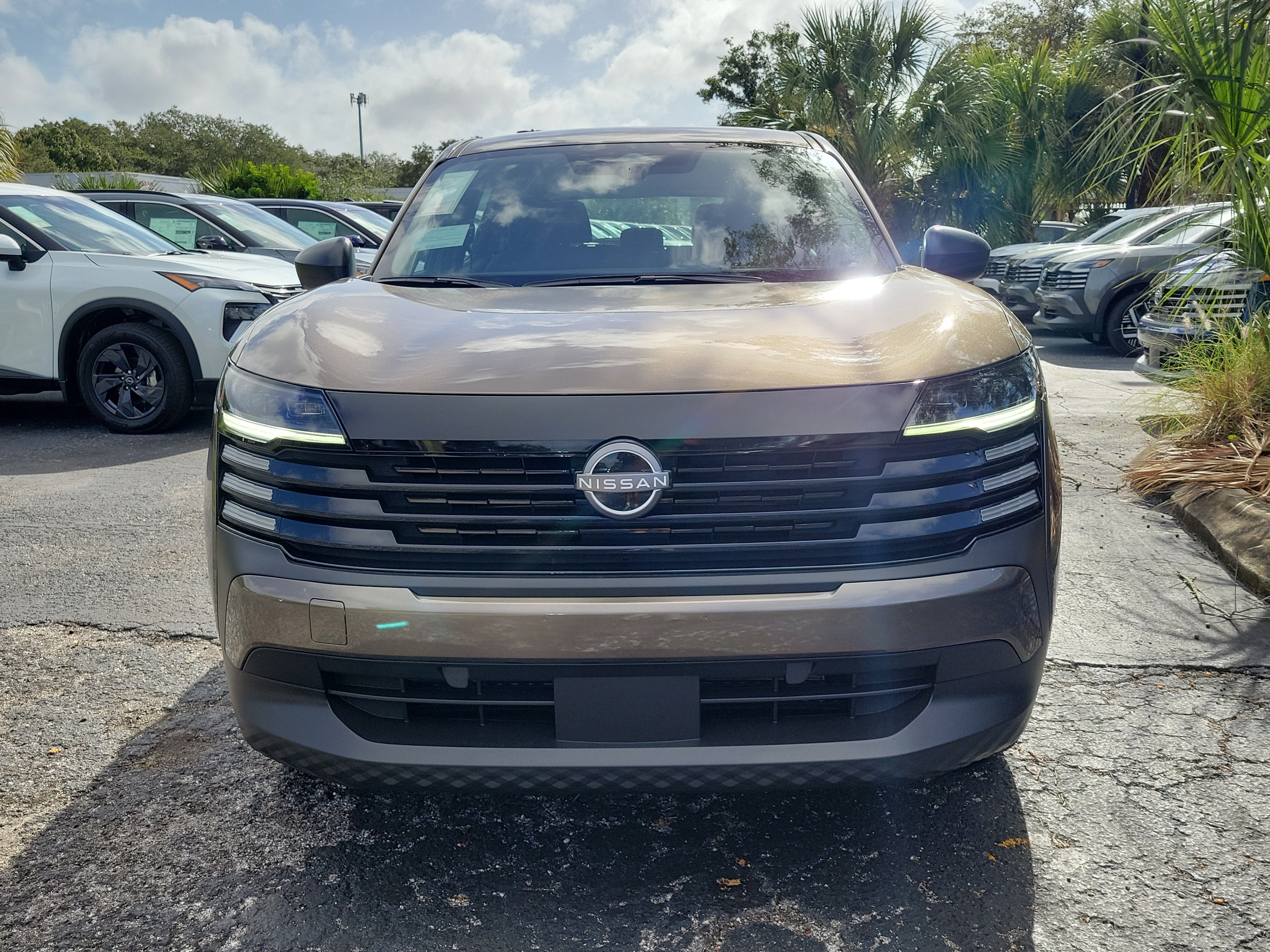 New 2027 Nissan Kicks S FWD image 2