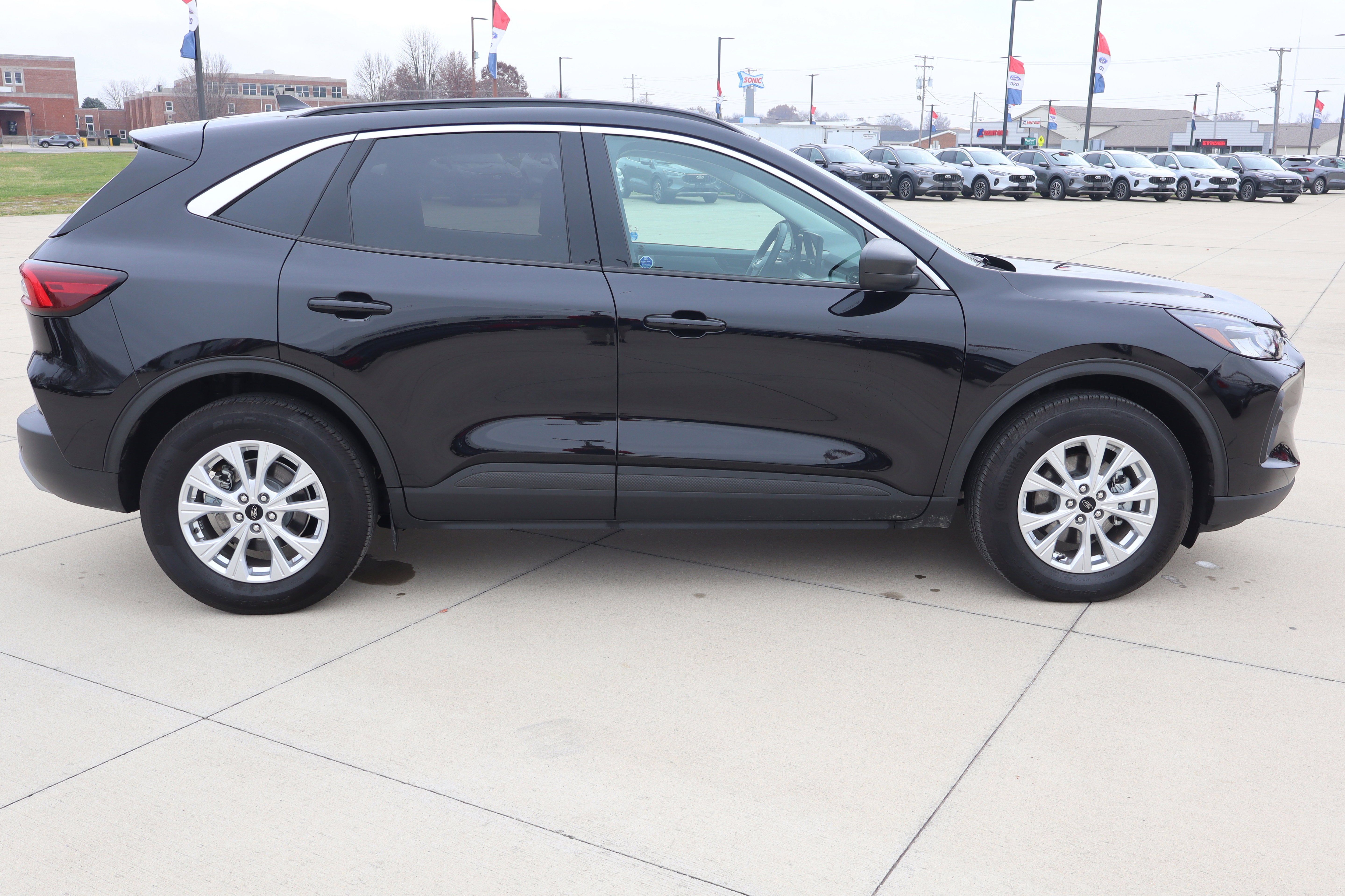 Used 2023 Ford Escape Active w/ Tech Pack #1 image 5