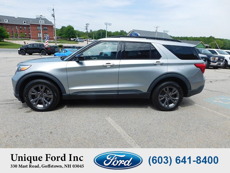 Used 2023 Ford Explorer XLT w/ Equipment Group 202A AWD/4WD image 5