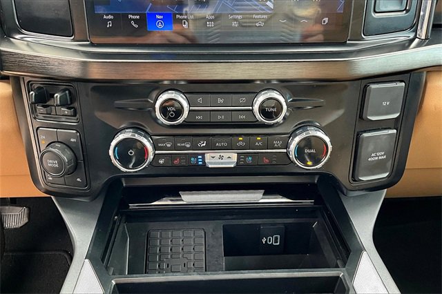 Used 2024 Ford F250 Lariat w/ Chrome Package image 22