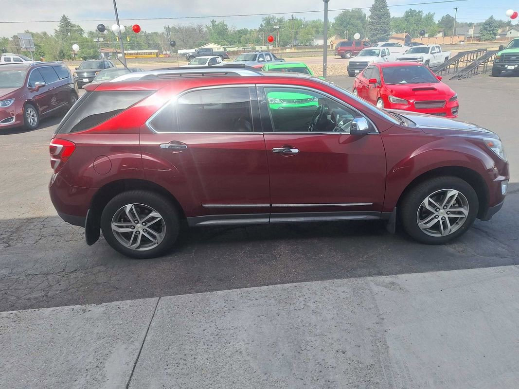Used 2017 Chevrolet Equinox Premier w/ Enhanced Convenience Package AWD/4WD image 9