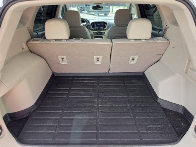 Used 2024 GMC Terrain Denali w/ Denali Premium Package AWD/4WD image 27