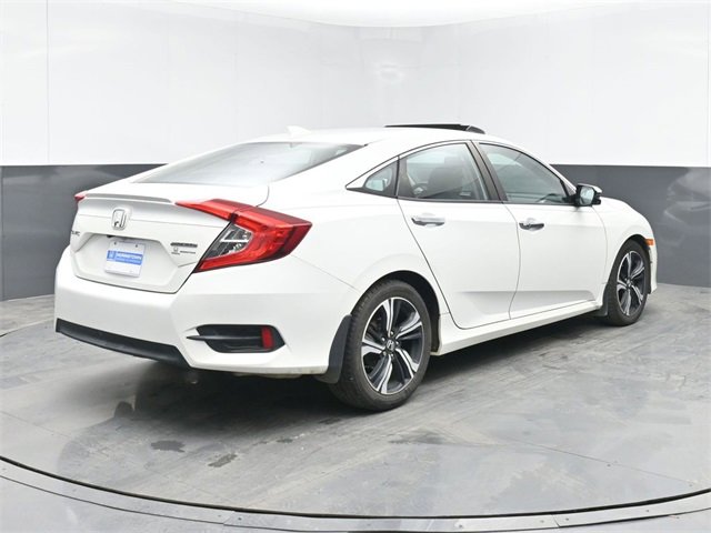 Used 2016 Honda Civic Touring image 14