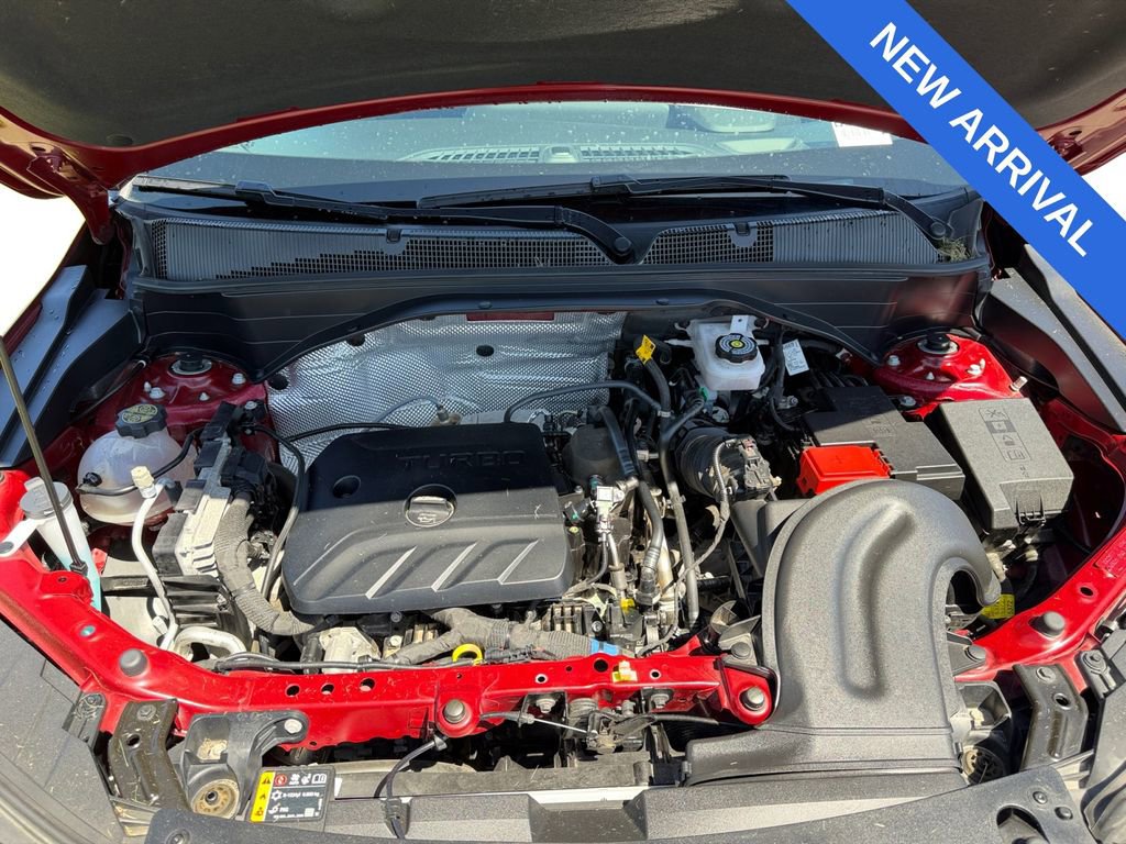 Used 2025 Chevrolet TrailBlazer LT AWD/4WD image 16