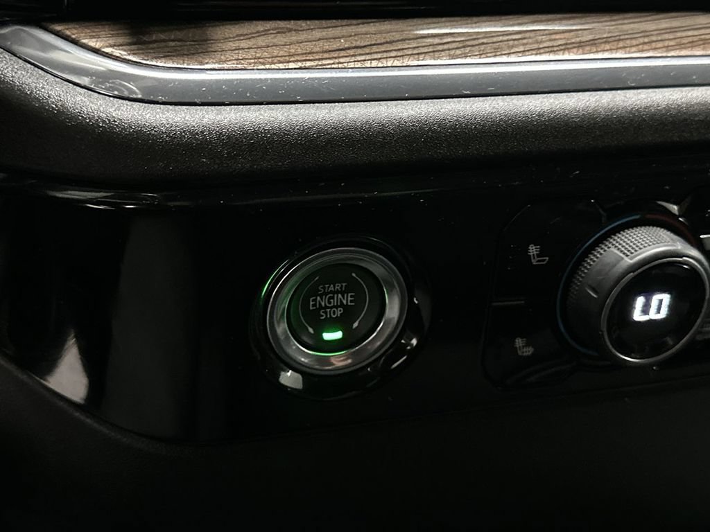Used 2024 Chevrolet Silverado 1500 LT AWD/4WD image 41