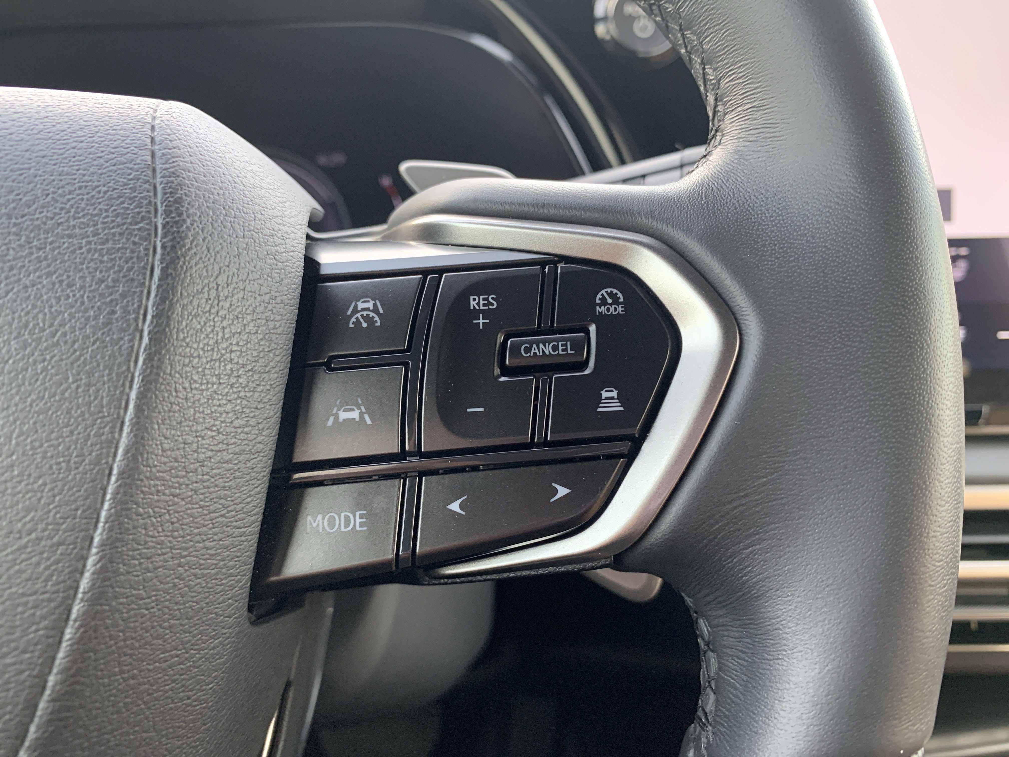 Certified 2023 Lexus RX 350h w/ Cold Area Package image 20