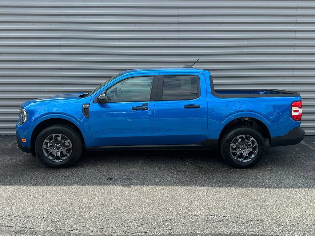 New 2026 Ford Maverick XLT w/ Equipment Group 301A AWD/4WD image 2