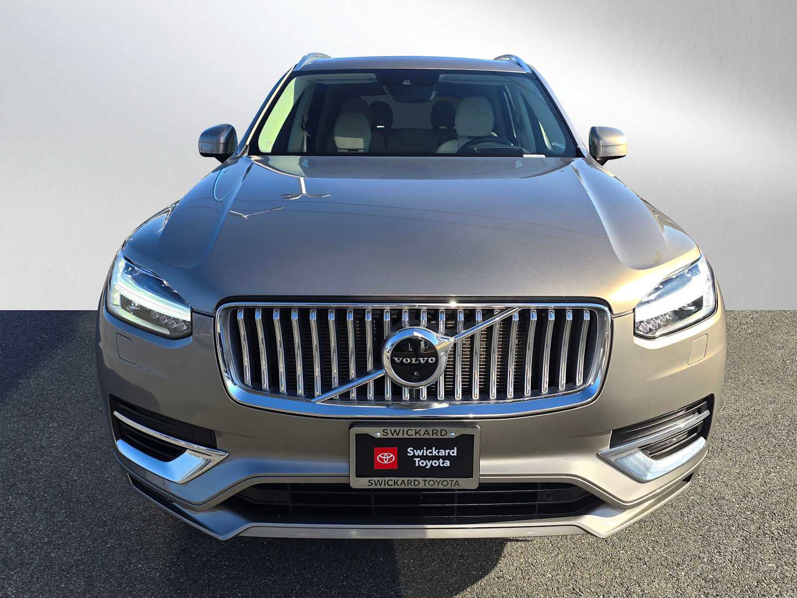 Used 2022 Volvo XC90 T8 Inscription w/ Advanced Package image 8