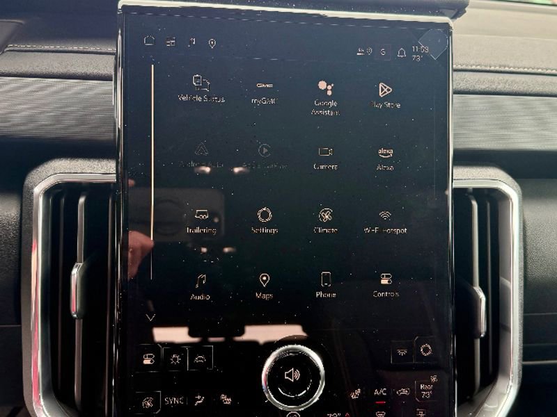 New 2025 GMC Acadia Elevation image 17