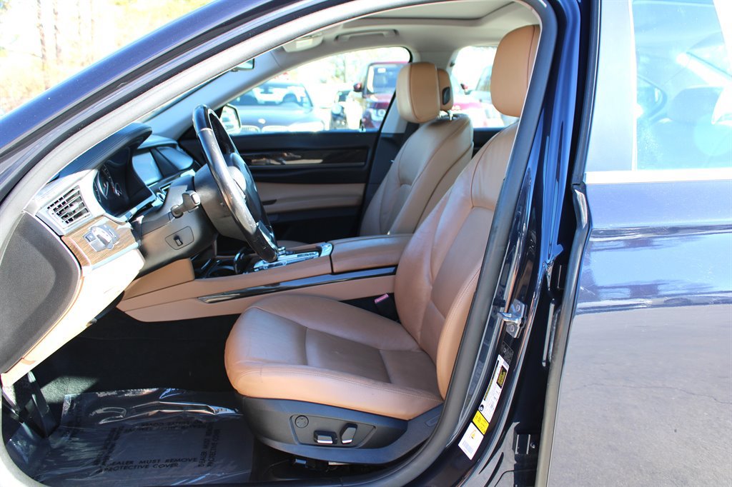 Used 2012 BMW 740i RWD image 14
