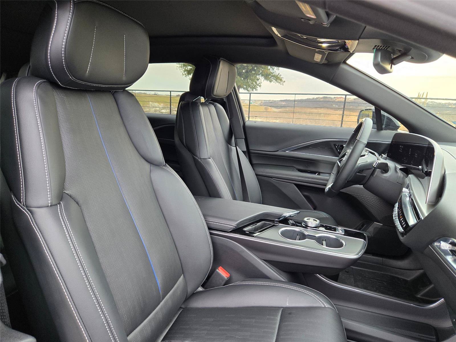 New 2026 Cadillac Lyriq Sport w/ LPO, Floor Liner Package AWD/4WD image 29