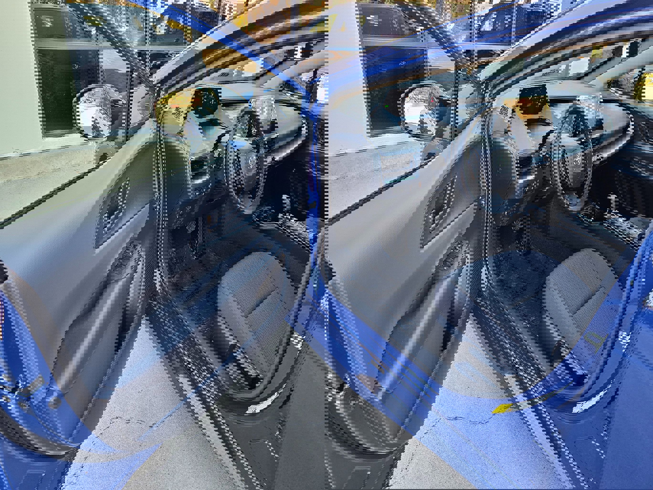 Used 2023 Toyota Prius LE image 15