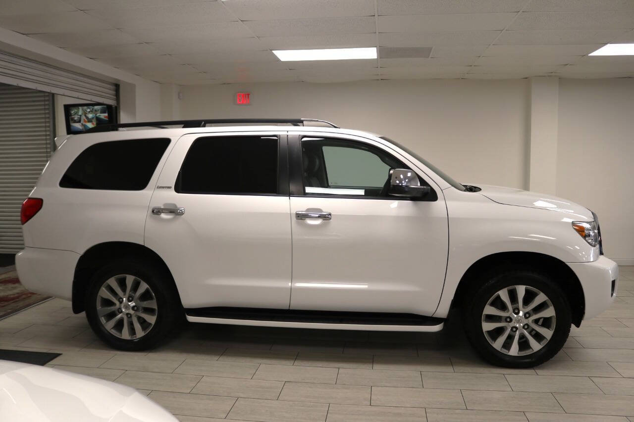 Used 2017 Toyota Sequoia Limited w/ Safety & Convenience Package AWD/4WD image 7