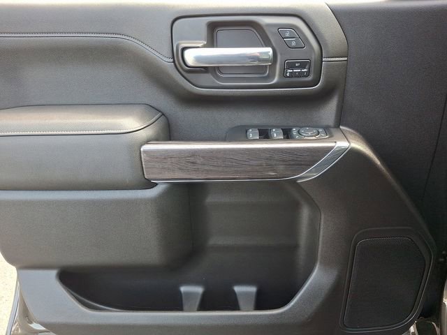 Used 2022 Chevrolet Silverado 2500 LTZ w/ LTZ Convenience Package image 12