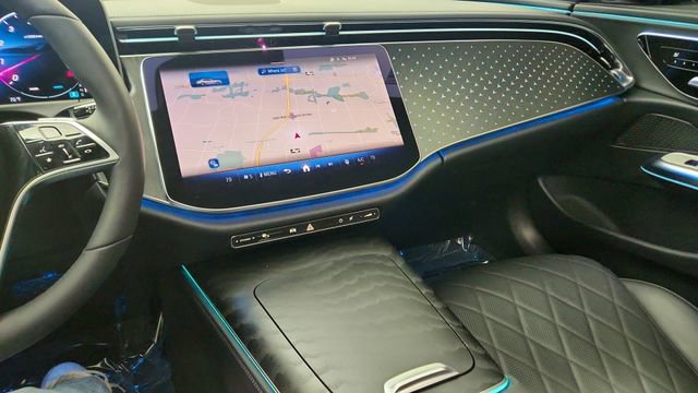 Used 2024 Mercedes-Benz E 450 4MATIC Sedan w/ Airmatic Package image 47