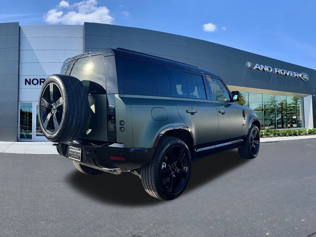 New 2026 Land Rover Defender 110 X-Dynamic SE image 4
