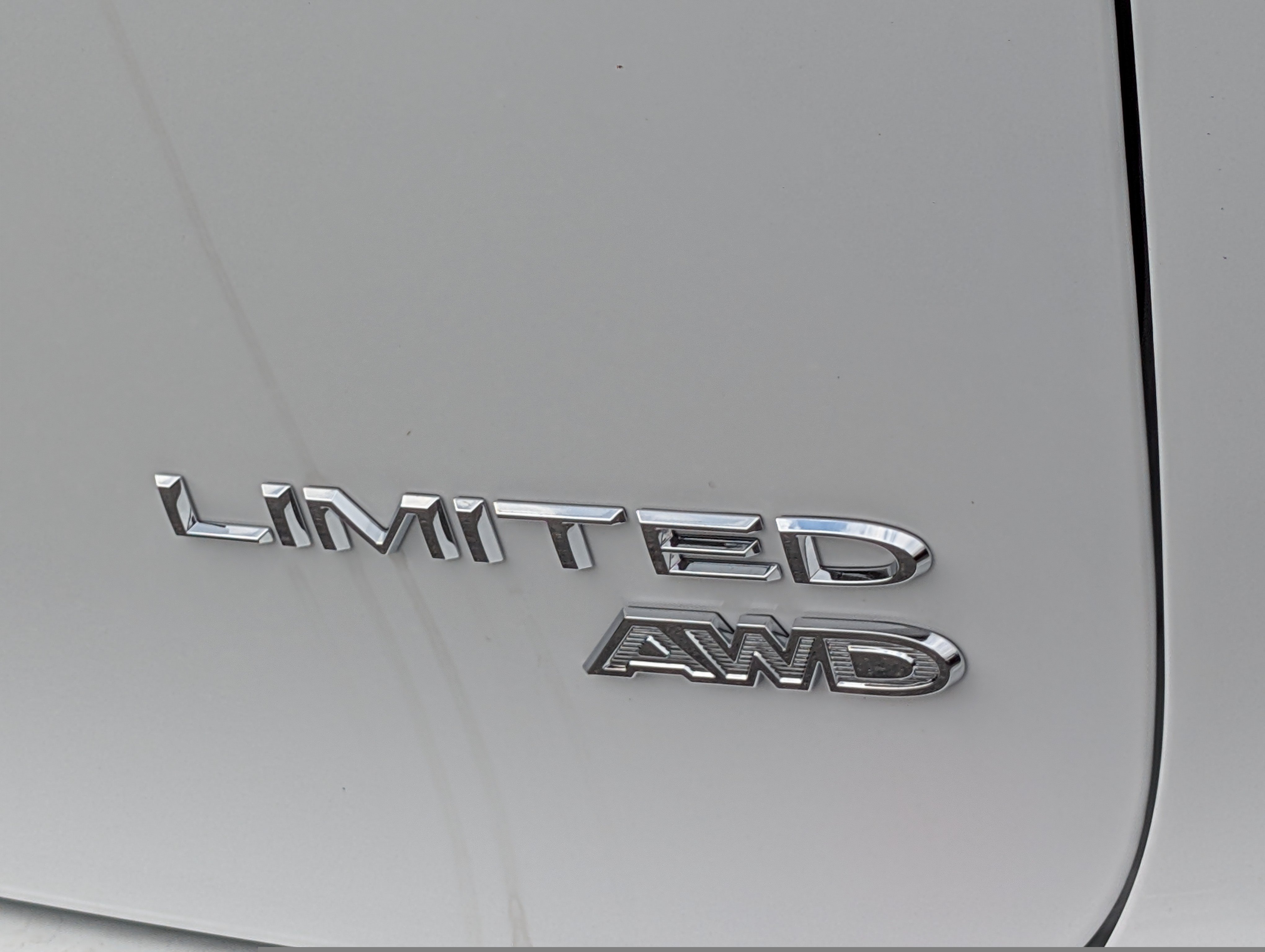New 2026 Chrysler Pacifica Limited AWD/4WD image 8