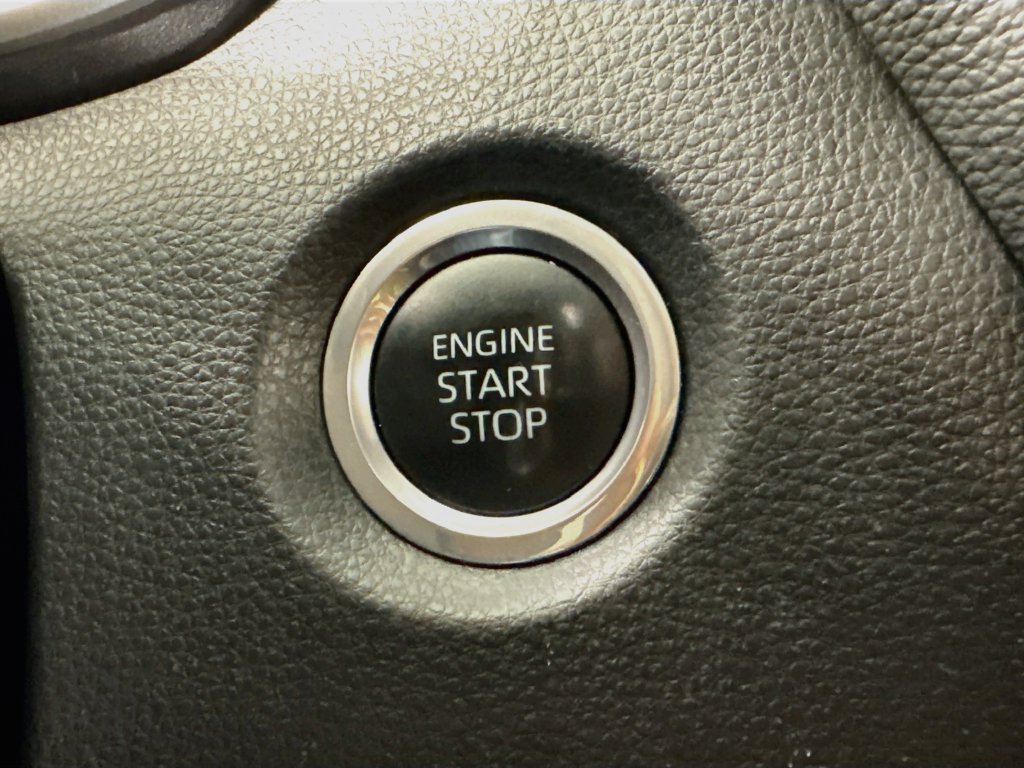 Used 2024 Toyota Corolla XSE FWD image 30