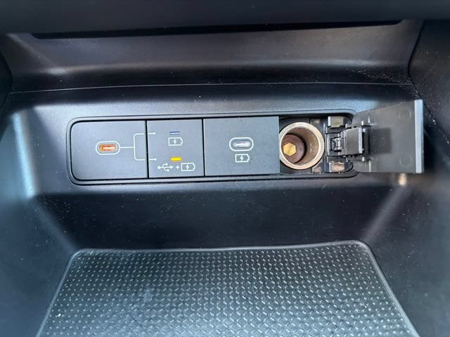 Used 2025 Hyundai Santa Cruz SEL FWD image 24